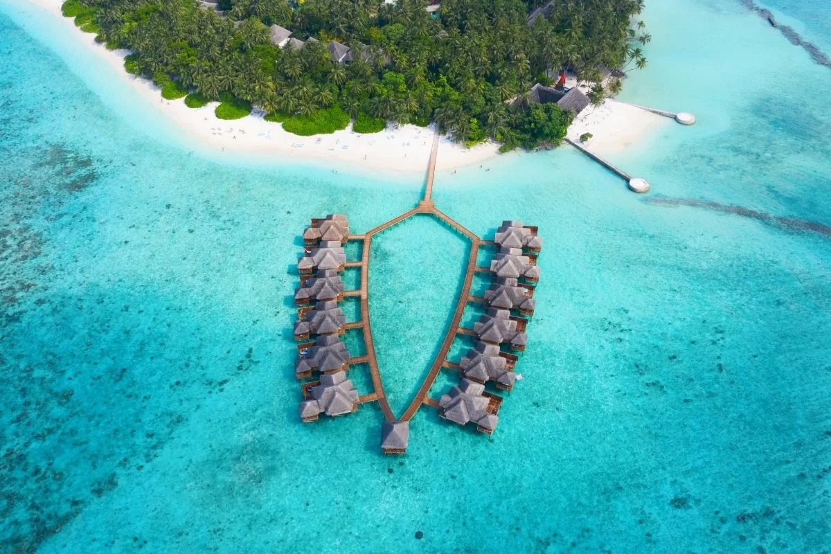 Best Resorts for Honeymooners in the Maldives: Ultimate Romantic Getaways