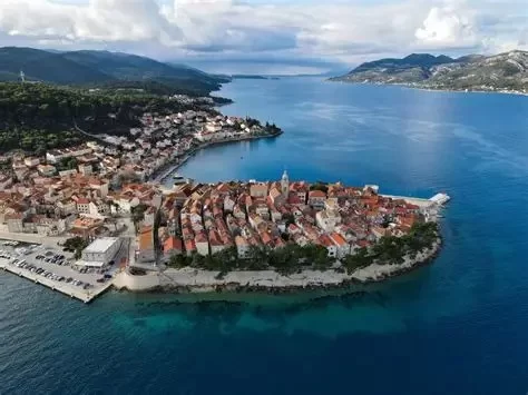Island-Hopping in Croatia’s Hidden Gems: Discover Untouched Adriatic Isles